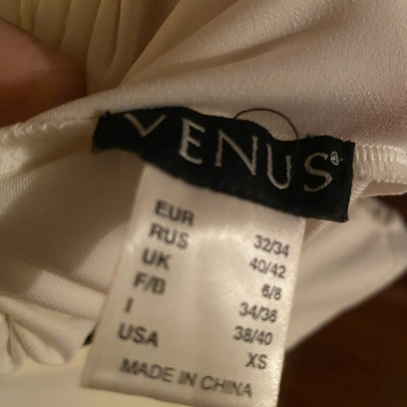 Venus dress 👗 - Picture 7 of 8